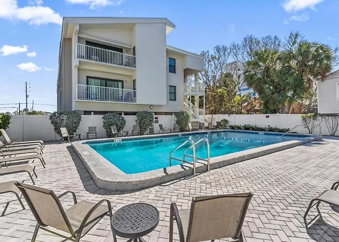 Apartment Beachside I Stunning Views Walk Everywhere Clearwater Beach