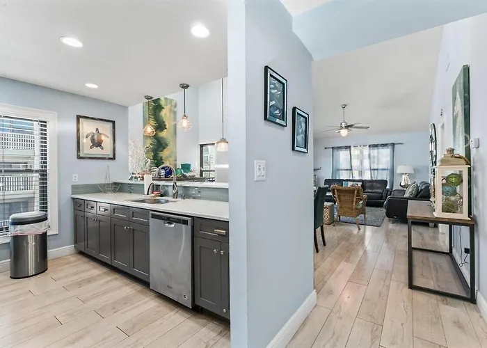Apartment Beachside I Stunning Views Walk Everywhere Clearwater Beach